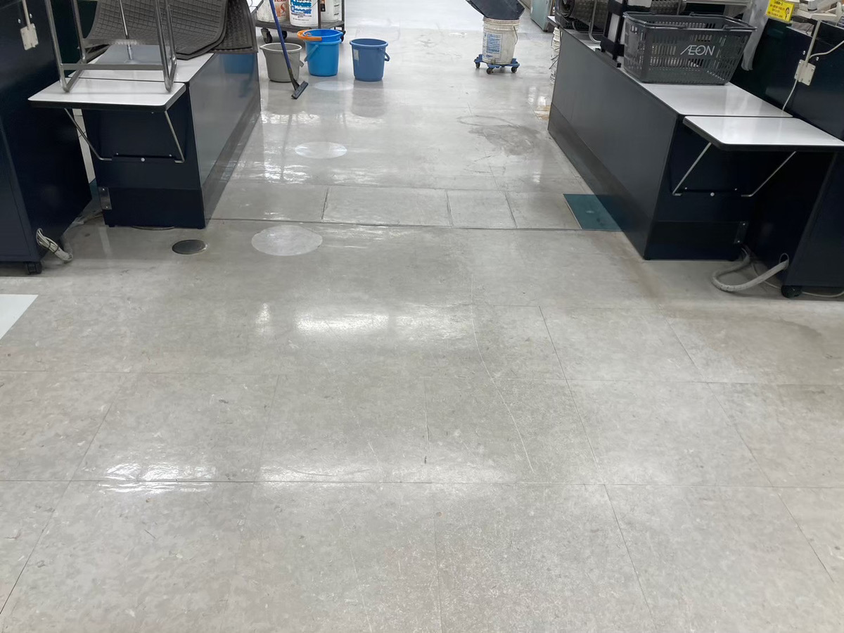 施工中